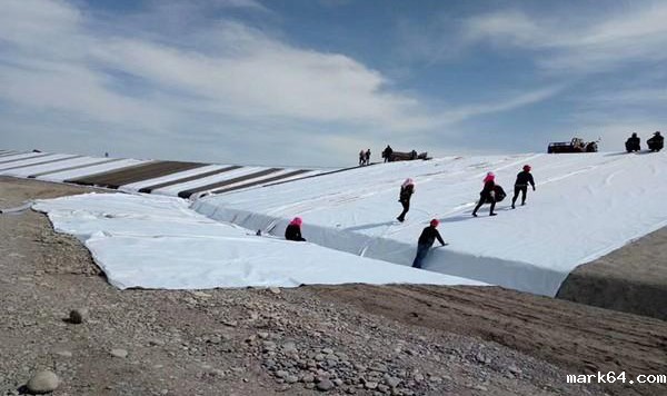 沙漠公路土工布铺设重点控制