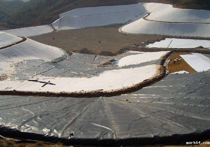 土工布隔离层排水效果的优势