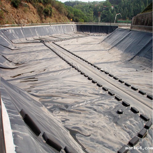 调蓄工程防渗复合体育意甲国际米兰选材设计