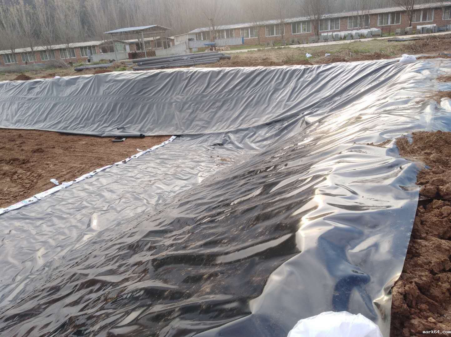 HDPE防渗膜受到破坏的原因有哪些?