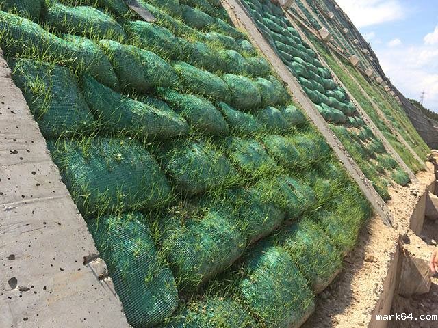 新型土工材料护坡建“会呼吸”的生态驳岸