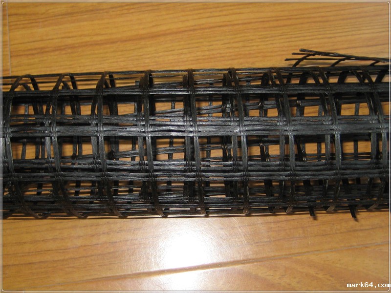 土工格栅垫层综合处理地基的原理