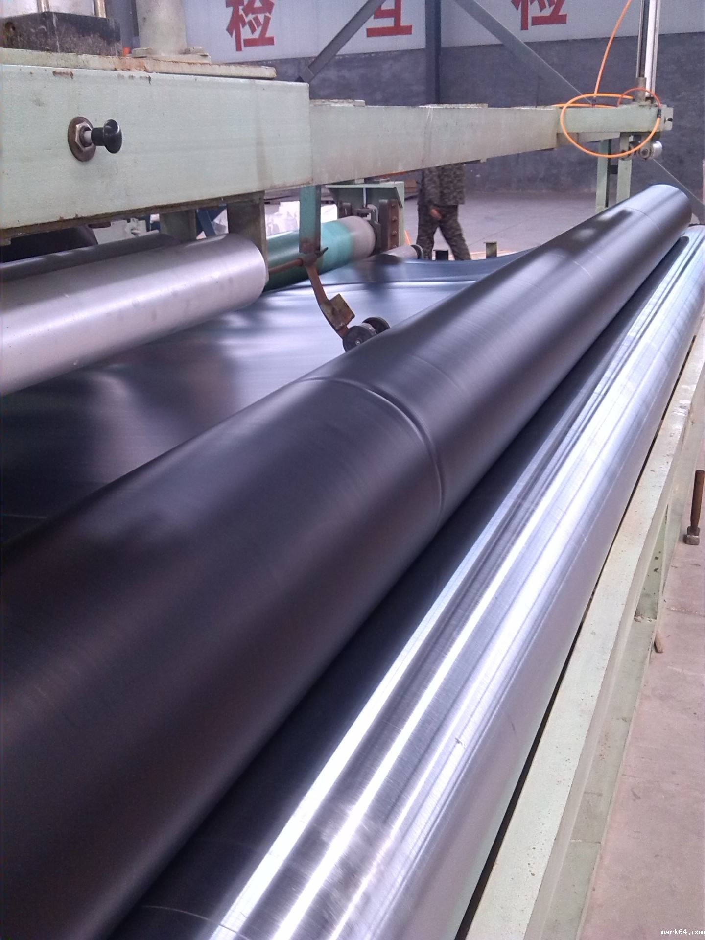 体育意甲国际米兰的裁剪地点要符合要求,不得损坏体育意甲国际米兰