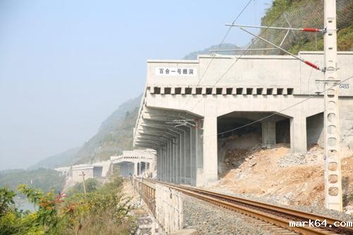 详谈棚洞漏水整治方案实施工艺