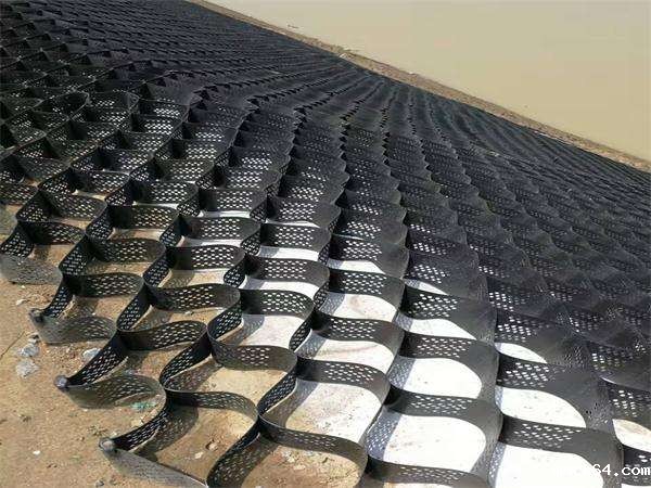 土工格室在西部开发工作中的用武之地