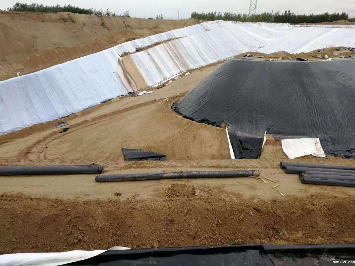 大胆尝试新材料选定体育意甲国际米兰为库底防渗材料