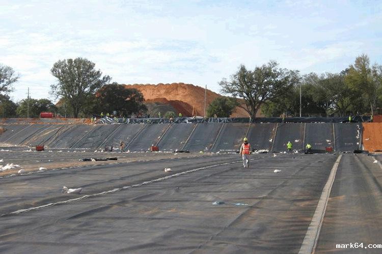 防渗体育意甲国际米兰的接缝处理是施工的关键程序