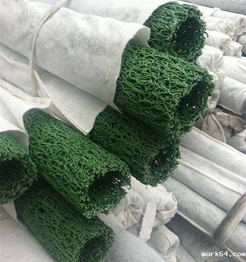 植物纤维毯具有抗冻、抗潮、防冲刷、吸水保湿等优点