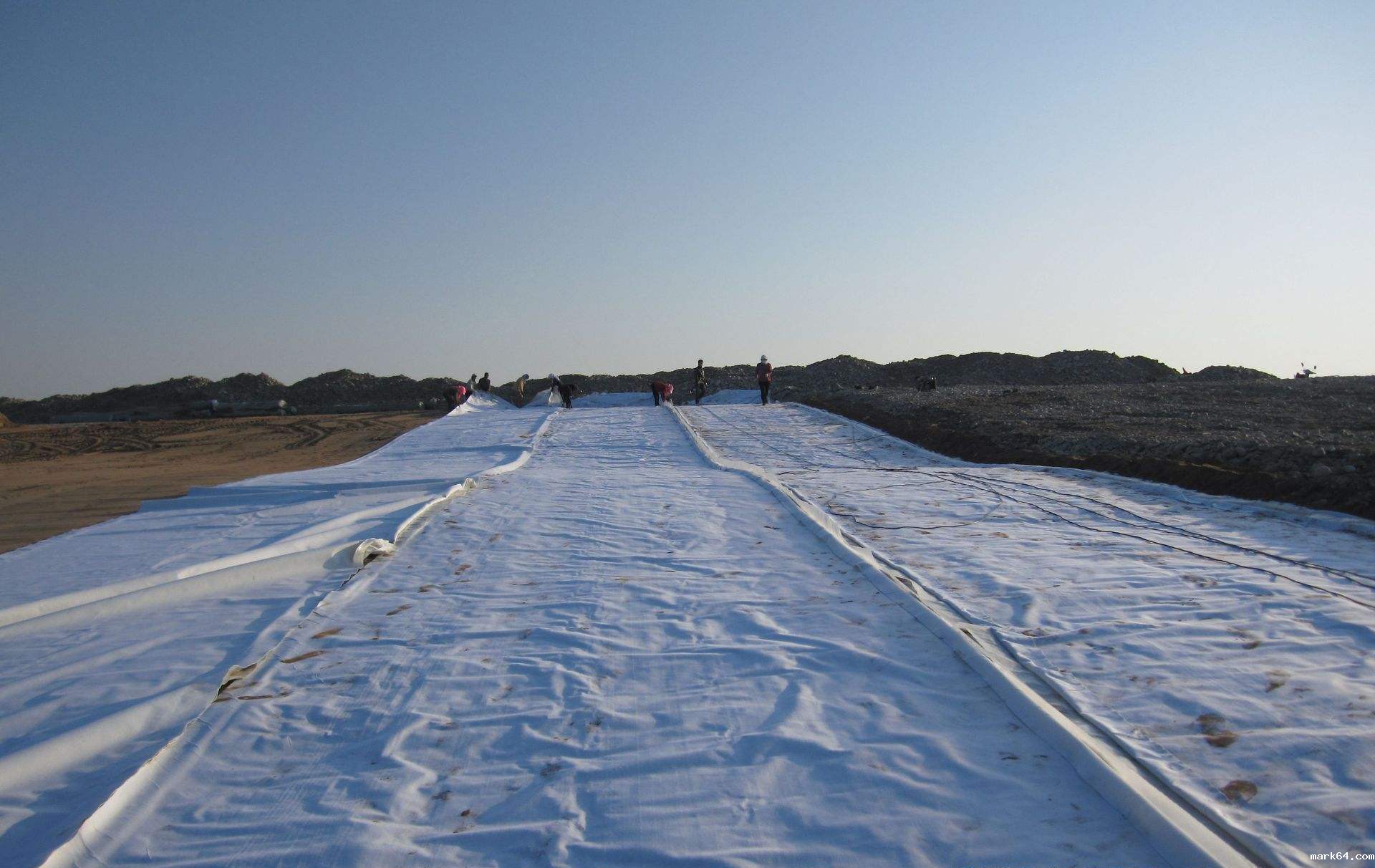 体育意甲国际米兰实际上是一种柔软而薄的防渗工程材料