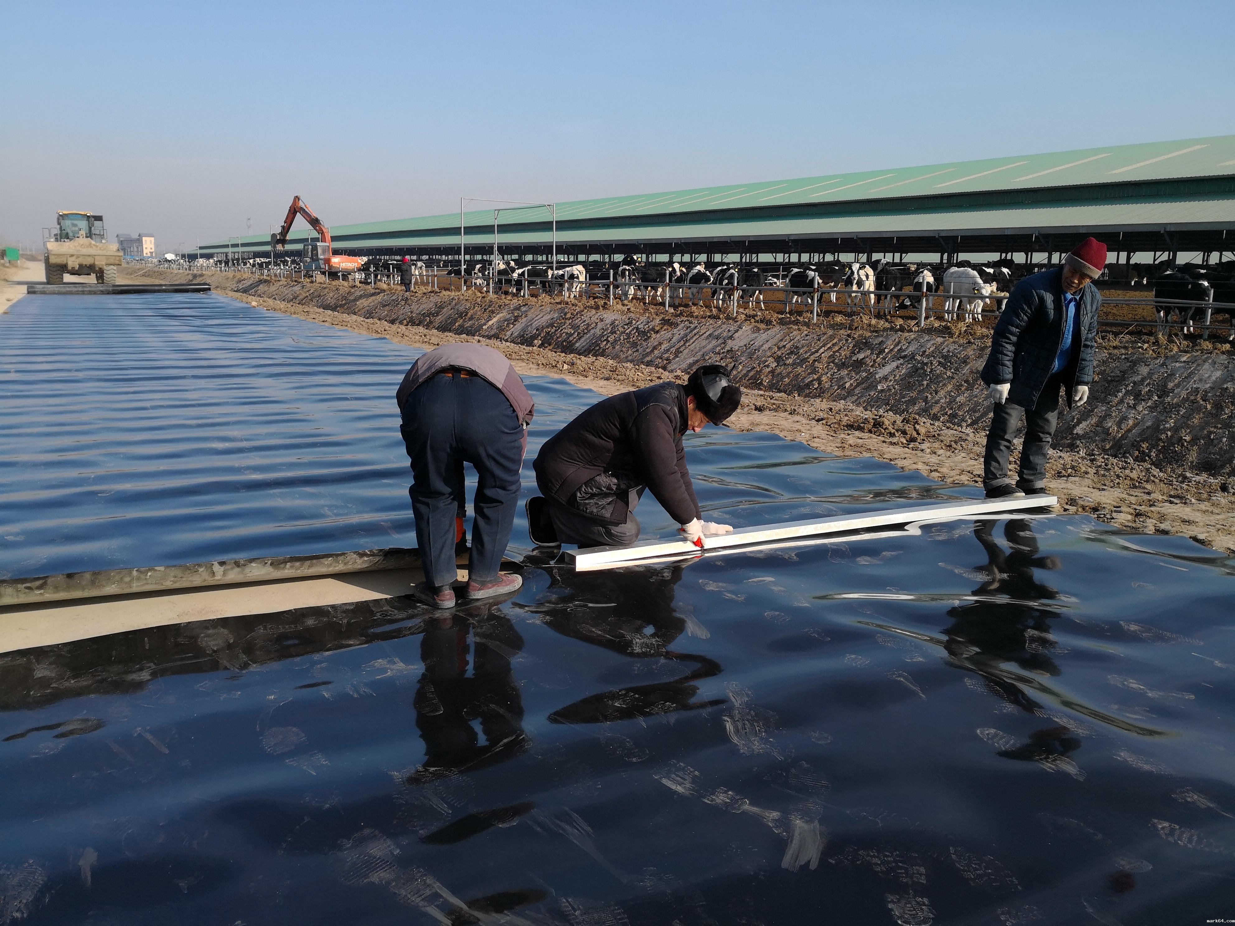 体育意甲国际米兰在坝坡与坝底施工时如何找平?(图1) 体育意甲国际米兰在坝坡与坝底施工时如何找平?(图1)